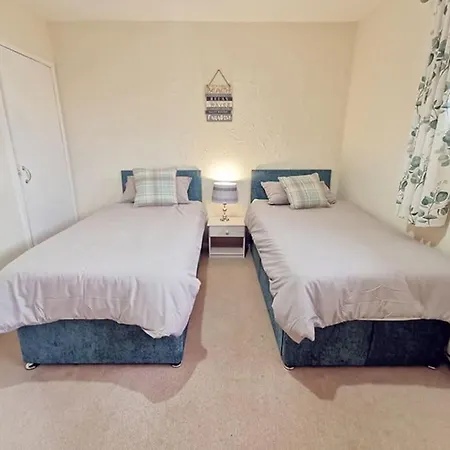 Beach Retreat-3 Bed-Pet Friendly-Central Location Trearddur Exterior photo