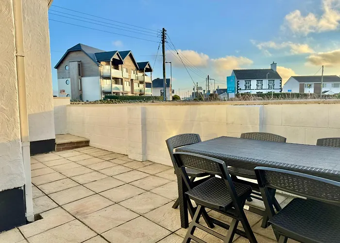 Beach Retreat-3 Bed-Pet Friendly-Central Location