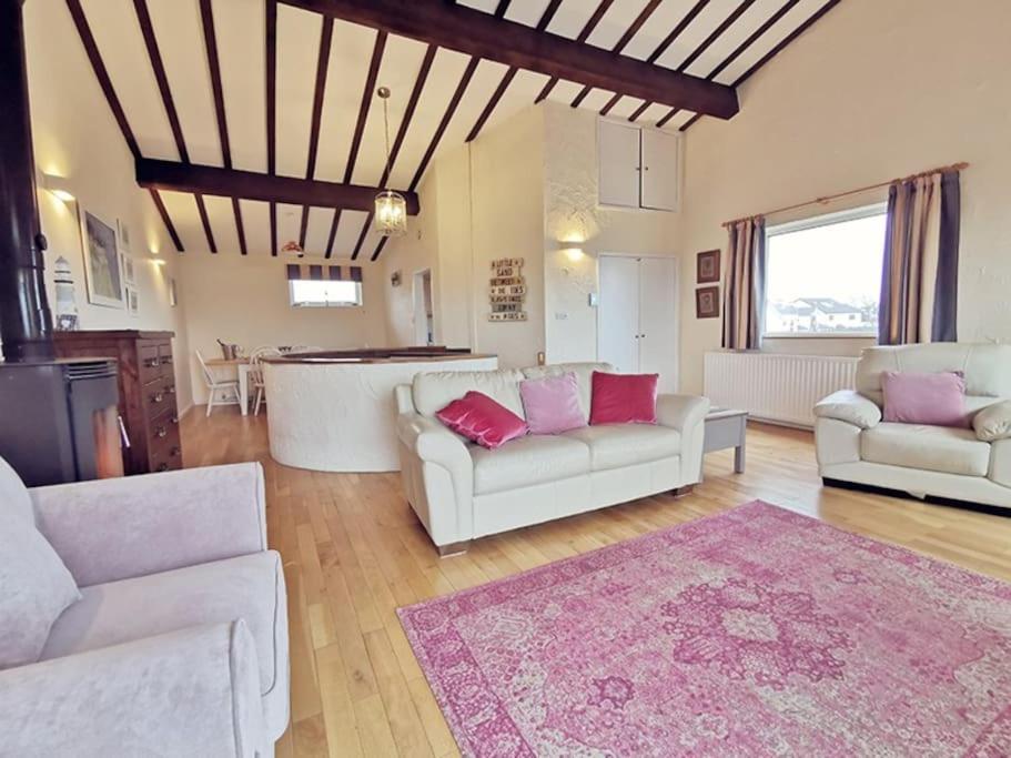 Holiday home Retreat-3 Bed-pet Friendly-central Location *