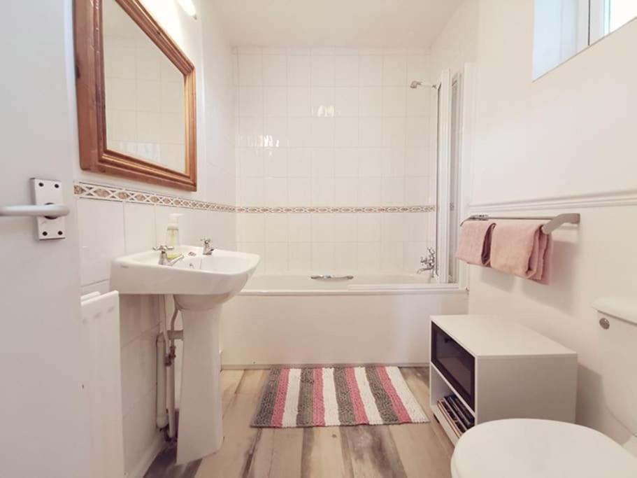 Holiday home Retreat-3 Bed-pet Friendly-central Location *