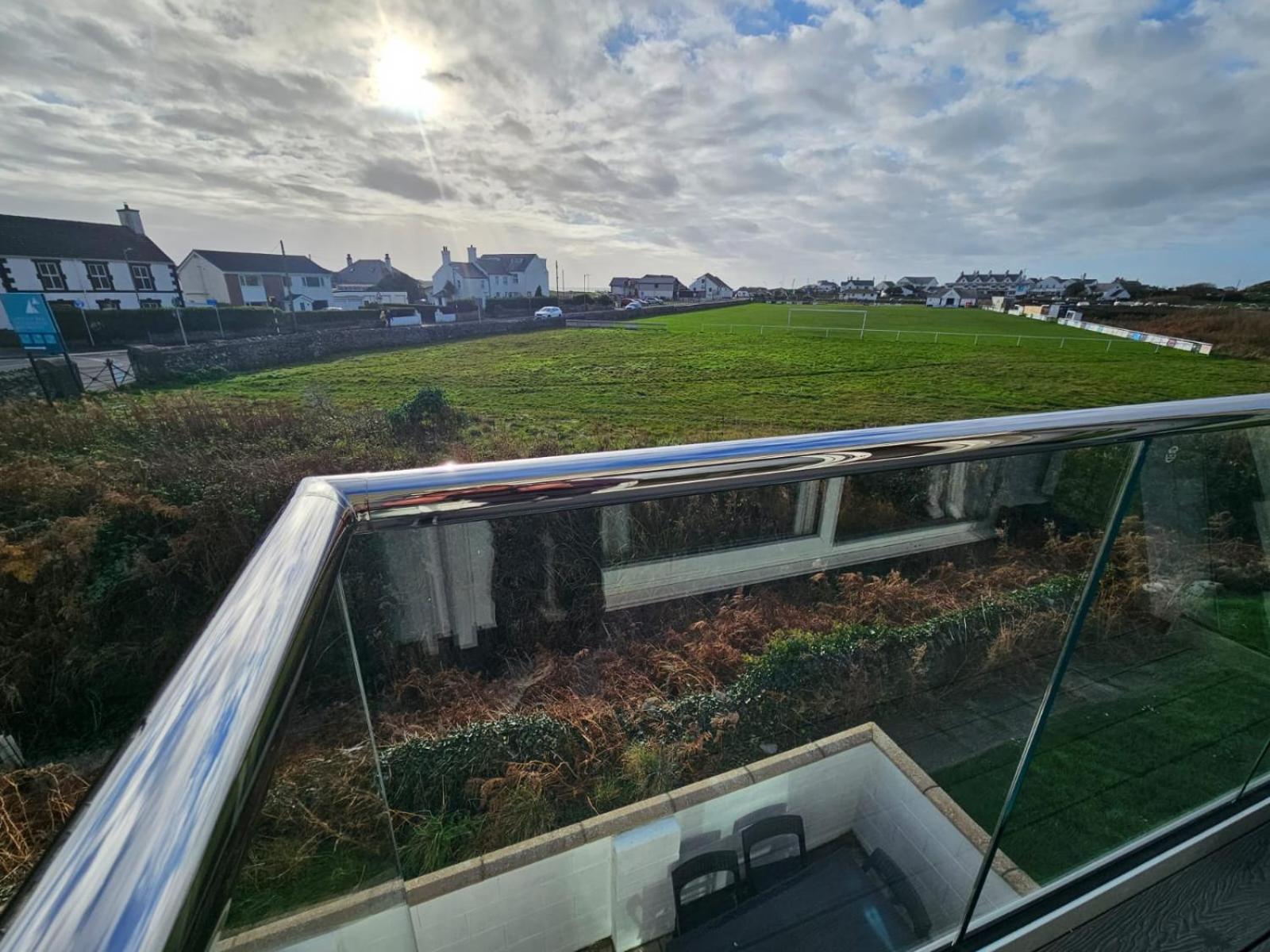 Retreat-3 Bed-pet Friendly-central Location Holiday home